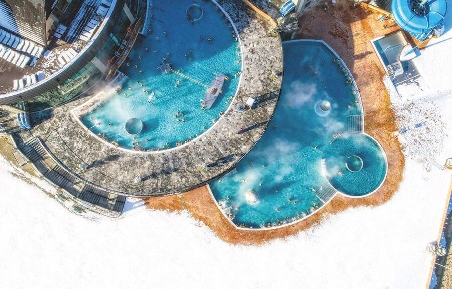 Krakow: Chocholowskie Baths with Ticket and Transportation - 3 hours in the thermal pools: how to make your soak time count