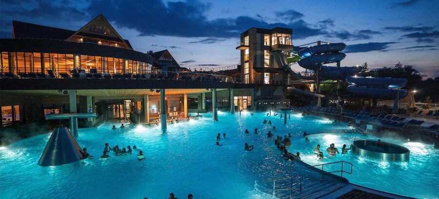 Krakow: Chocholowskie Thermal Baths Evening Ticket - Getting From Krakow: 95 Minutes Each Way, Plus a Real Plan