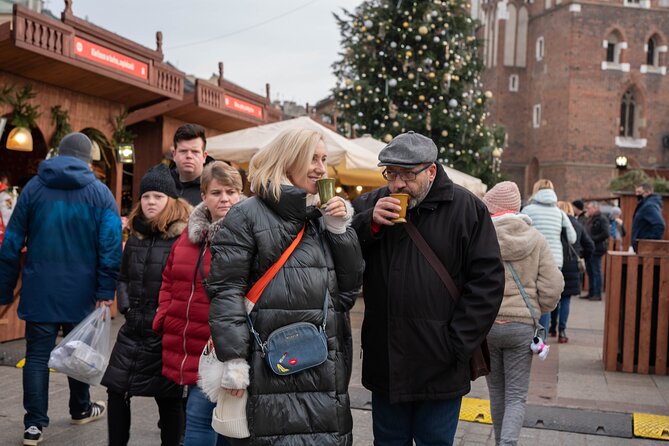 Krakow Christmas Market Immersive Tour - Getting Oriented: Start at Plac Mariacki and Do a Tight 2-Hour Loop