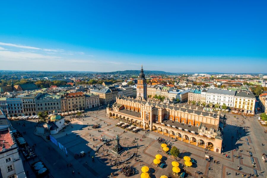 Krakow: City Sightseeing Tour by Electric Golf Cart - Why a heated electric buggy makes Krakow easier