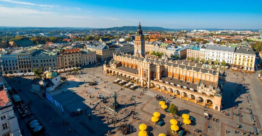 Krakow: City Sightseeing Tour by Electric Golf Cart - Warmth, rain screens, and the comfort tradeoffs