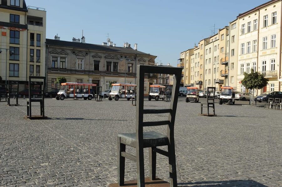 Krakow: City Sightseeing Tour by Golf Cart - Kazimierz Stops: Skałka, Multiple Synagogues, Wolnica Square, and the Back Streets