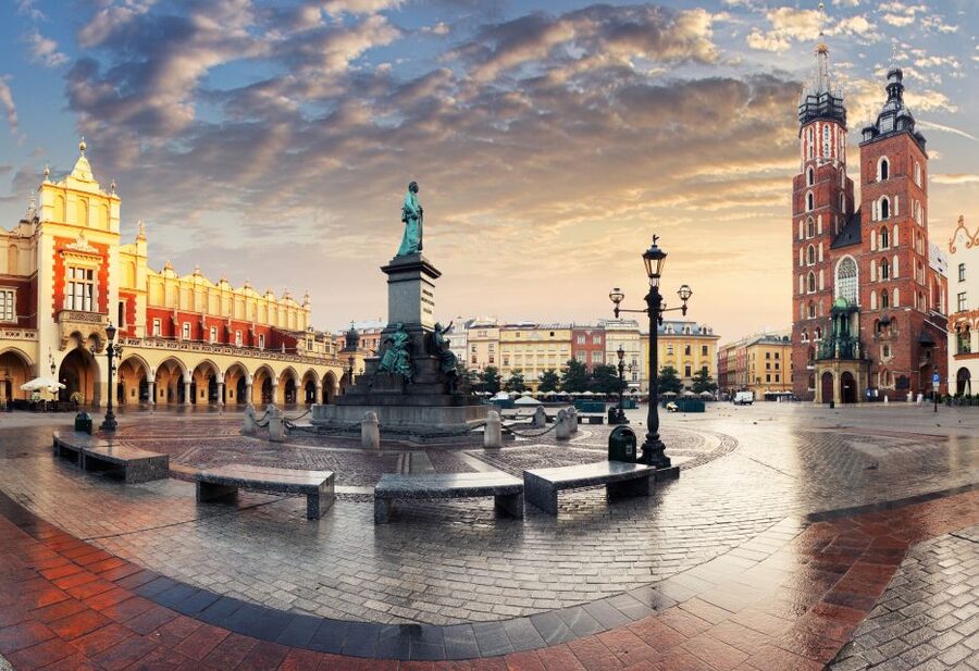 Krakow: E-Car City Tour - Why a Heated Electric Car Makes Krakow Easier Than On-Foot Touring