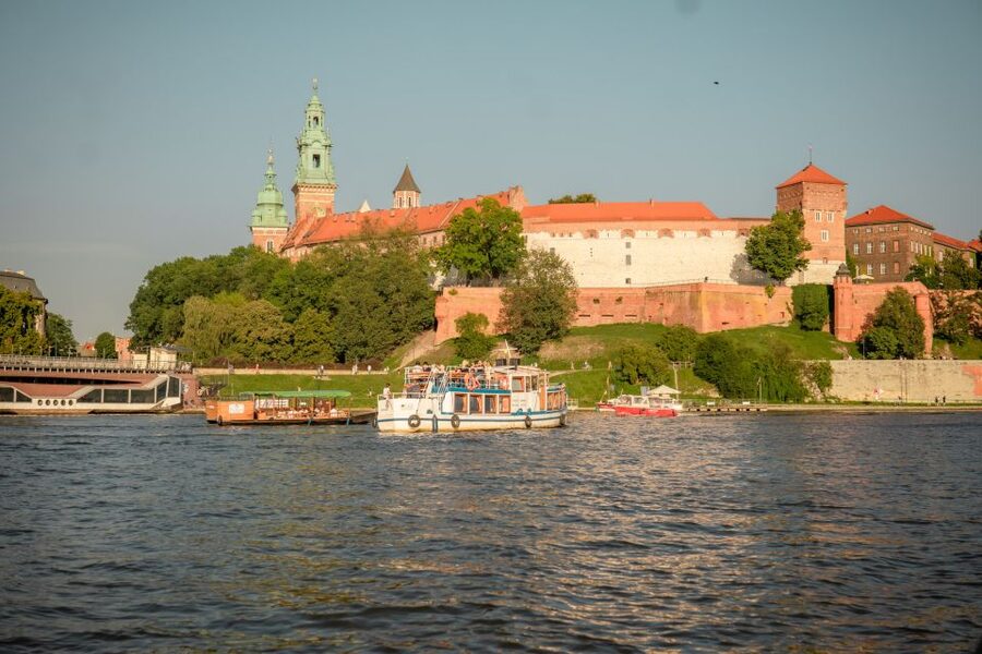 Krakow: Early Bird Vistula River Sightseeing Cruise - Key things I’d bet on