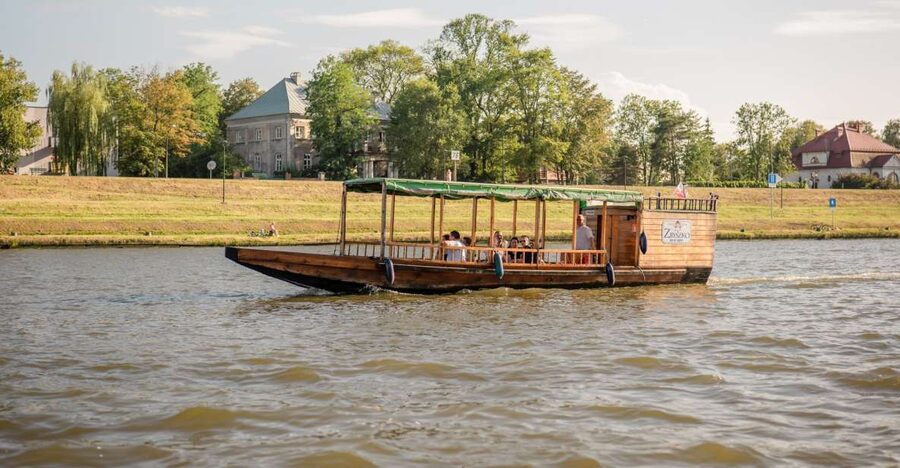 Krakow: Early Bird Vistula River Sightseeing Cruise - The river route: what you see from Wawel to Kazimierz