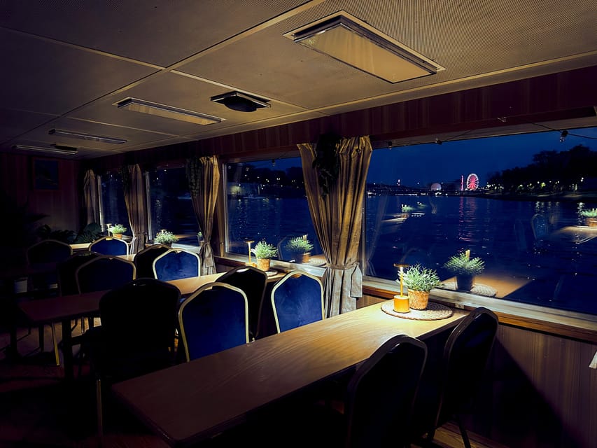 Kraków: Evening or Night River Cruise - Podgórze, Wawel Hill, and Zwierzyniec: The Cruise Gets Wider and Calmer