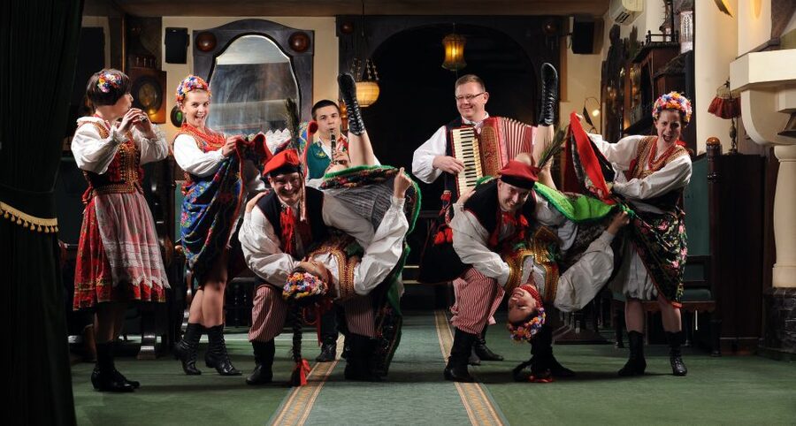 Krakow: Folk Show & 3-Course Dinner at Jama Michalika Café - Key highlights to know before you go