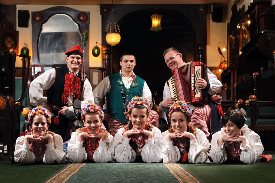 Krakow: Folk Show & 3-Course Dinner at Jama Michalika Café - The three-course Polish dinner, what’s usually on the plate