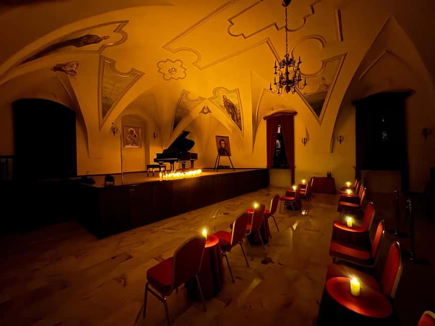 Krakow: Frédéric Chopin Classical Music Candlelight Concert - The pianists are the headline, and up close