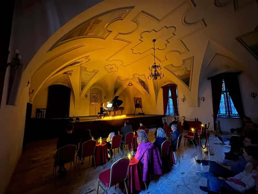 Krakow: Frédéric Chopin Classical Music Candlelight Concert - Prosecco, house rules, and how to keep the mood right