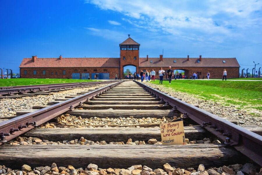 Krakow: Guided Auschwitz Birkenau Tour - Krakow to Auschwitz: What This Day Actually Feels Like