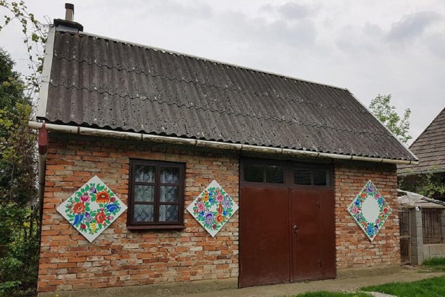 Krakow: Guided Day Tour of Zalipie Village & Museum Entry - Key highlights you should care about