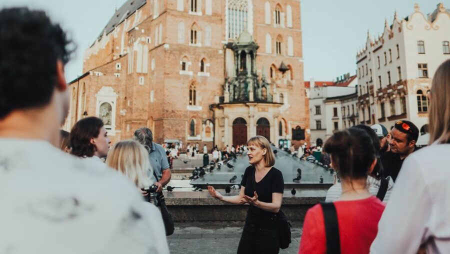 Krakow: Guided Old Town Tour - Practical tips: what to bring and how to handle Krakow weather
