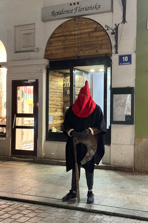Kraków: Guided Tour of the Torture Museum - How the English Guide Keeps It Clear (And Fun)