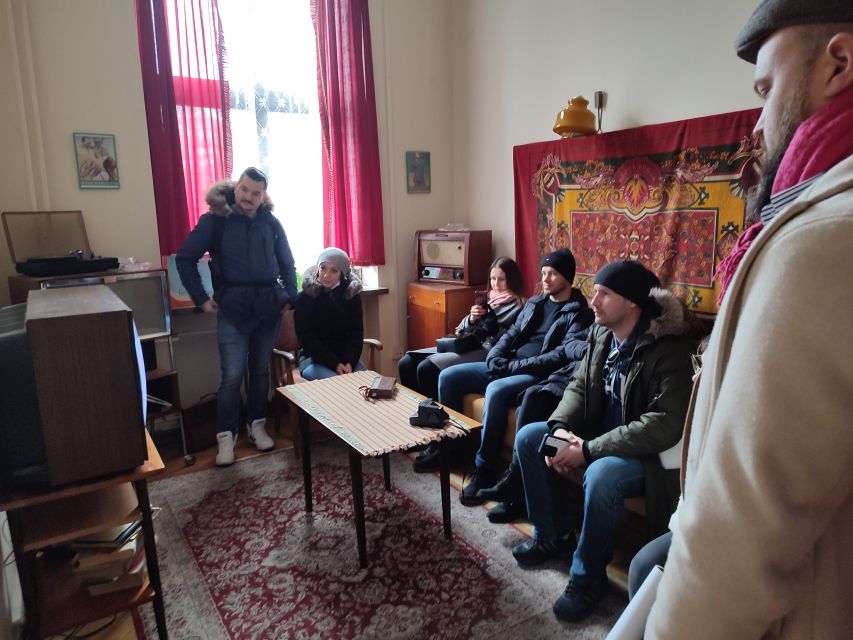 Krakow: Guided Tour to Nowa Huta on Commie Retro Van - Shared vs private: choose based on your style