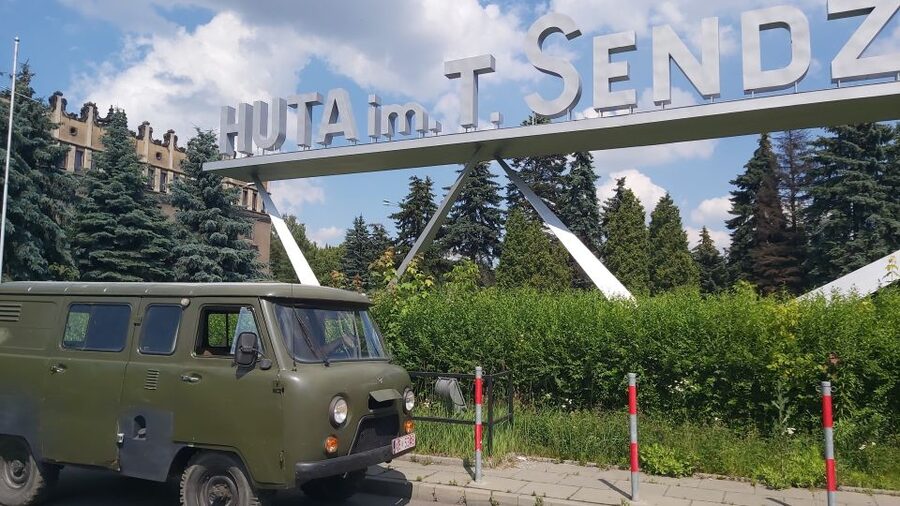 Krakow: Guided Tour to Nowa Huta on Commie Retro Van - Heading into the planned socialist city of Nowa Huta