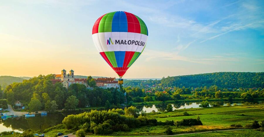 Kraków: Hot Air Balloon Flight with Champagne - Price and value: is $726 for a private group worth it?