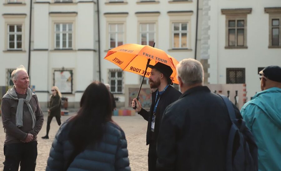 Krakow: Jewish Quarter and Former Ghetto Tour - Old Synagogue First, So You Understand What Came Before