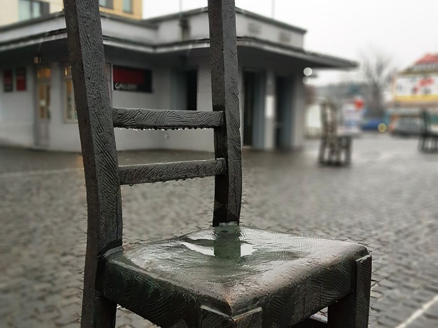 Krakow: Jewish Quarter and Former Ghetto Tour by Golf Cart - Who this Krakow cart tour suits best