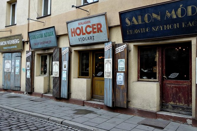 Krakow Kazimierz and Jewish Ghetto Tour with Synagogues - Remuh Synagogue and the Old Jewish Cemetery: The 4-Hour Option’s Payoff