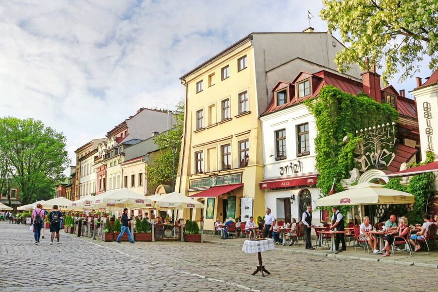 Krakow: Kazimierz, Schindler's Factory & Ghetto Guided Tour - Kazimierz, the ghetto, and Schindler’s Factory in one connected story