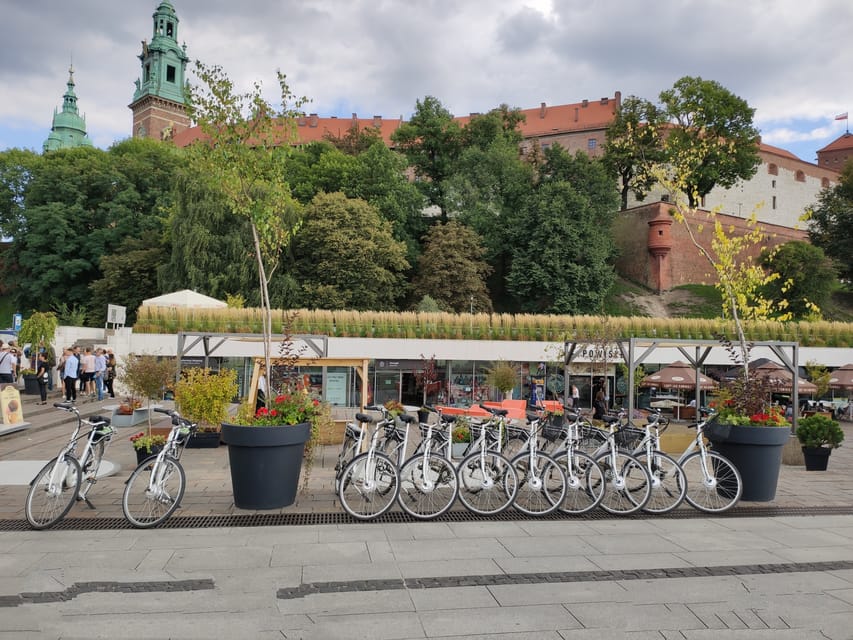 Krakow: Multilingual Tour On Electric Bikes - Meeting at Tourist Information, then rolling back again