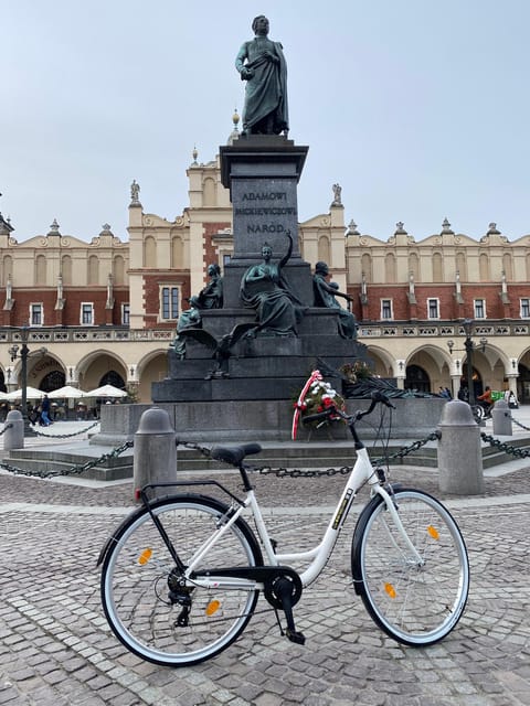 Krakow: Old Town and Kazimierz Guided Bike Tour - Old Town stops that give you a real sense of place