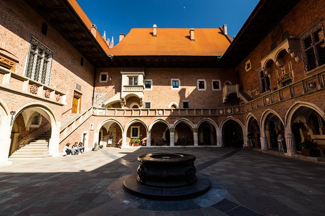 Krakow Old Town Guided Walking Tour - Coffee break and what you should plan for yourself