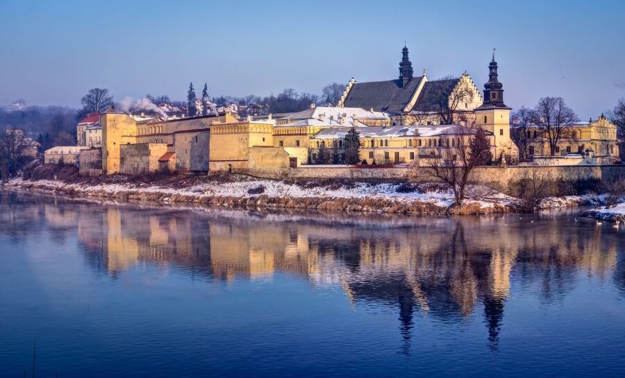 Krakow: Old Town Highlights Private Walking Tour - Barbican to Main Market Square: the Royal Route on your feet