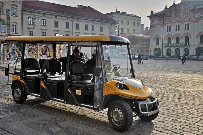 Krakow: Old Town, Jewish Kazimierz and Ghetto Sightseeing by Electric Golf Cart - Tempel Synagogue and Szeroka Street: stained glass and a non-orthodox note
