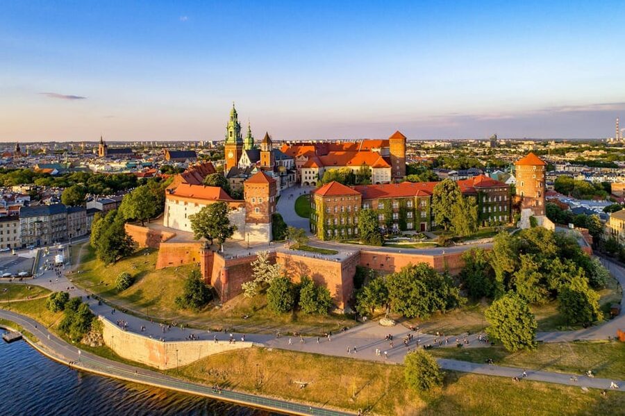Krakow: Old Town "Royal Route" Walking Tour - Wawel Hill: castle and cathedral, plus the dragon legend