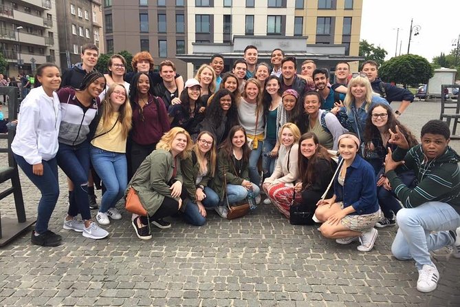 Krakow Old Town Walking Tour - Stop 2: Wawel Cathedral, architecture and royal sarcophagi in focus