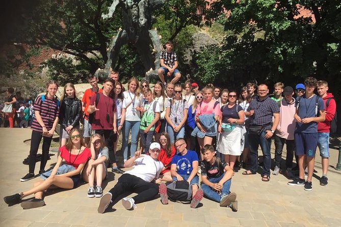 Krakow Old Town Walking Tour - Stop 1: Rynek Glówny Central Square, the city’s stage and the guide’s script