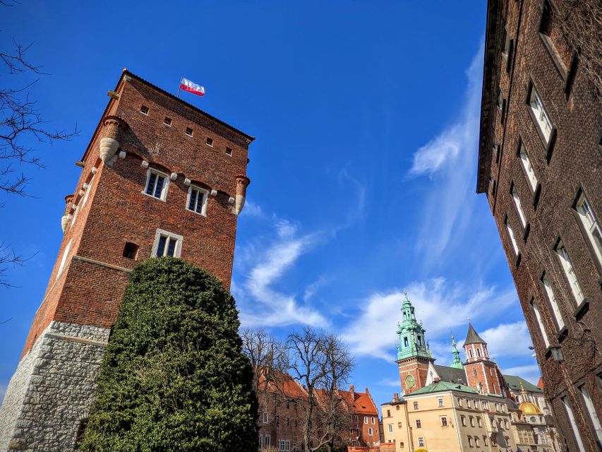 Kraków: Old Town & Wawel Castle Walking Tour in English - Key Highlights You Should Know