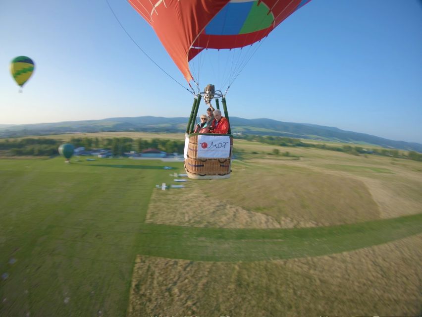Kraków: Private Hot Air Balloon Flight with Champagne - Practical Packing and Rules That Can Catch You Off Guard