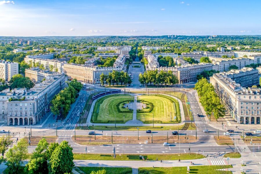 Krakow: Private Nowa Huta Adventure Tour in Communist Cars - Welcome refreshments, old-photo lecture, and the 1950s shop in the longer tour