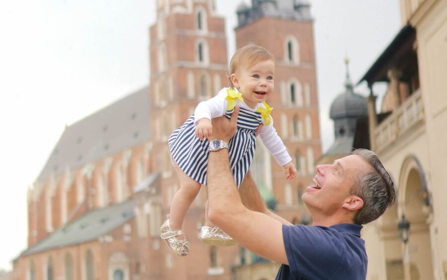 Krakow: Professional Photoshoot in the City Center - Where You Meet on Plac Szczepanski, Near Charlotte Cafe