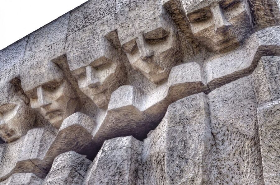 Krakow: River Cruise & Guided Visit to Former Plaszow Camp - Key highlights you should care about
