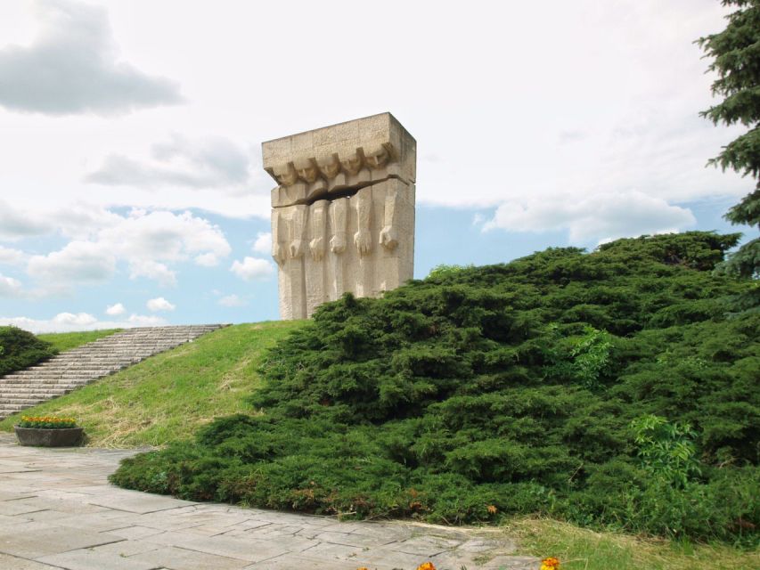 Krakow: River Cruise & Guided Visit to Former Plaszow Camp - FAQ