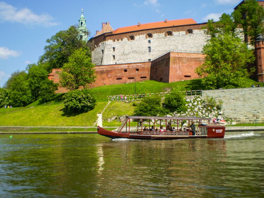 Krakow: Scenic River Cruise - Your route: Wawel Hill, Salwator, Zwierzyniec Bridge, and Church on the Rock