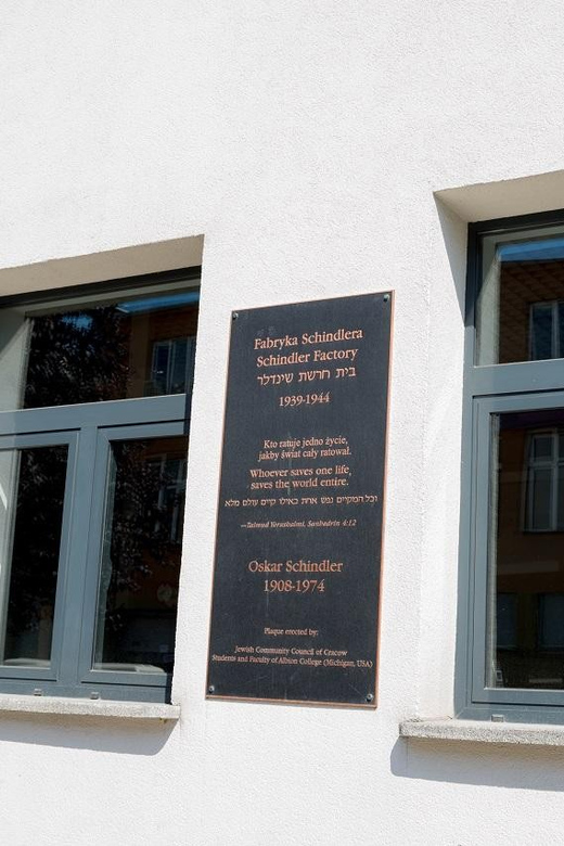 Kraków: Schindler’s Factory & Jewish Ghetto Guided Tour - How the Tour Connects Schindler’s Story to the Wider Kraków Reality