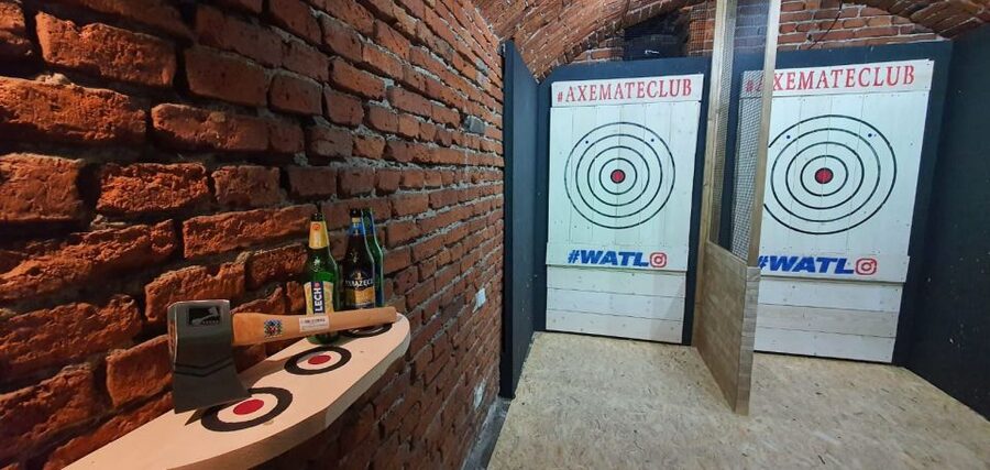Kraków: Shurikens, Kunais, Knives, Tomahawks, Axes, Shooting - How the 90-Minute Rotation Works, and Why It Feels Fair
