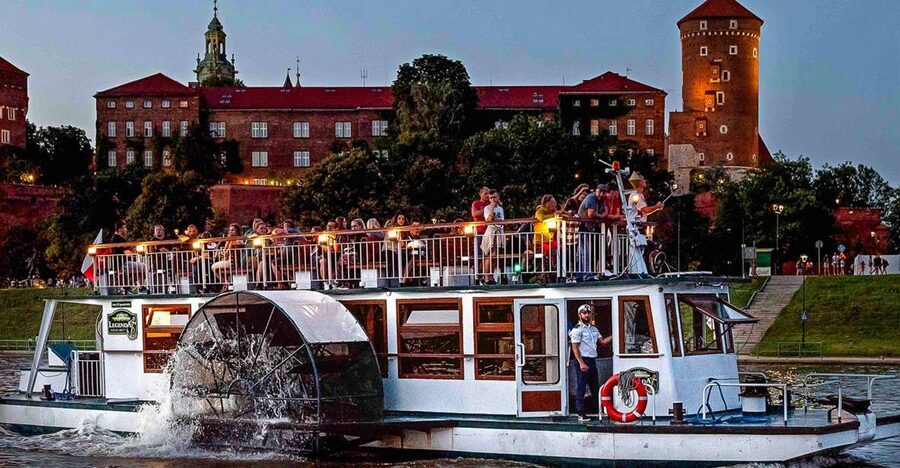 Krakow: Sightseeing Cruise by Vistula River - Key things to know before you board