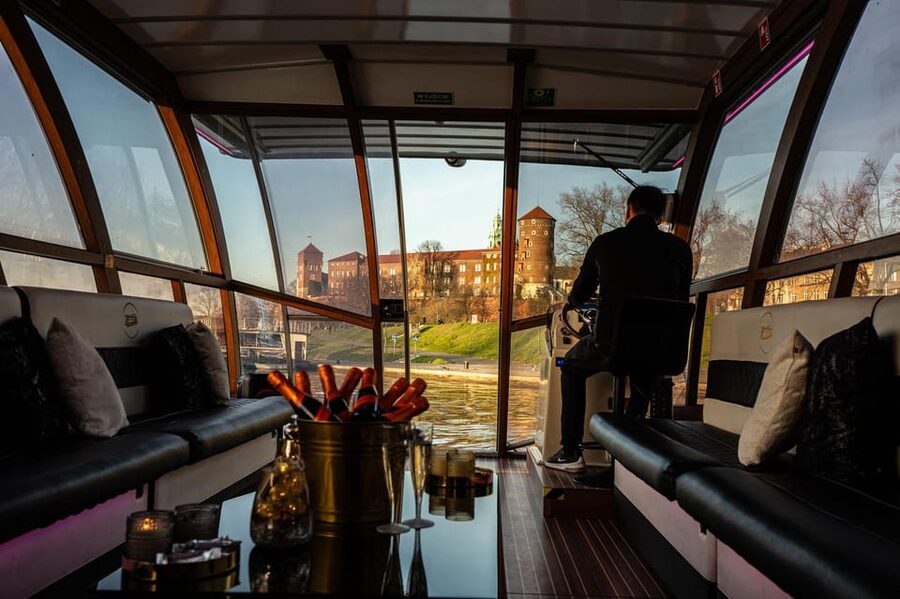Krakow: Sightseeing Cruise on Vistula River with Audio Guide - Weather-Friendly Photos, From Inside or Out