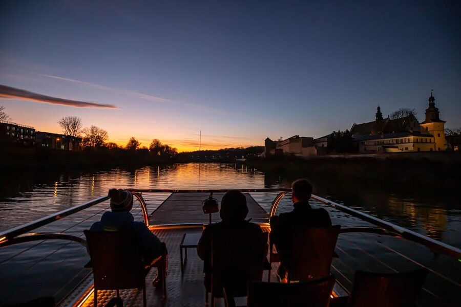 Krakow: Sightseeing Cruise on Vistula River with Audio Guide - Should You Book the Cracow Boat Vistula Cruise?