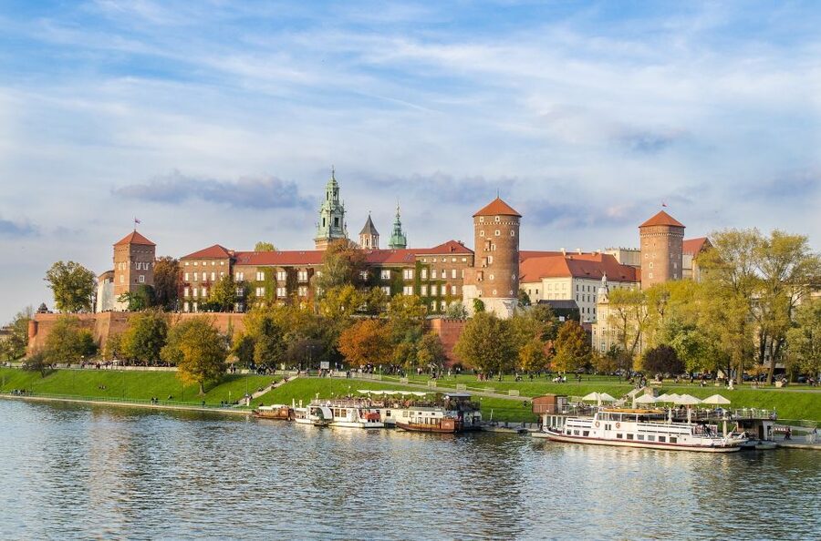 Krakow: Skip-the-Line Wawel Castle and Hill Guided Tour - Meeting Point at John Paul II Monument, Then Straight Into Wawel
