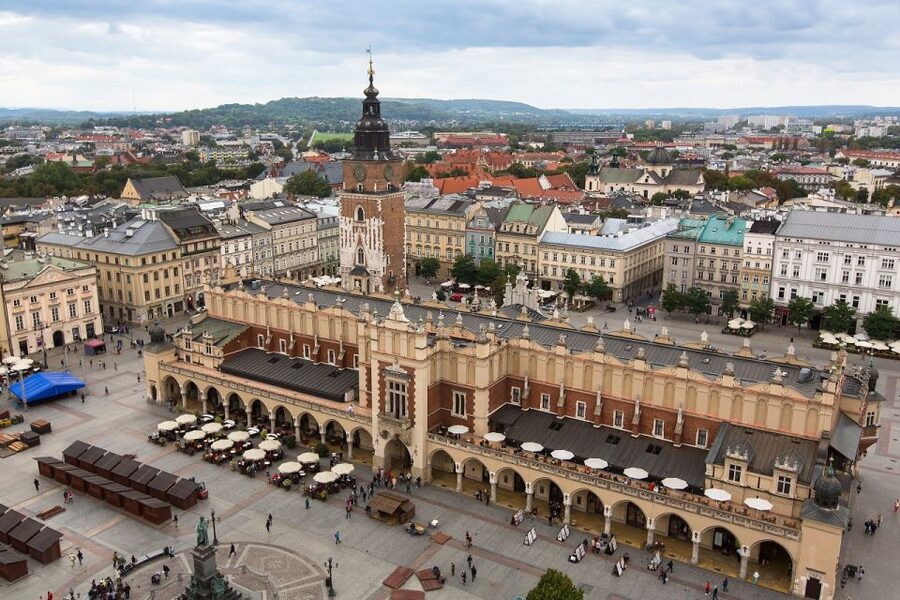 Kraków: Street Food and Historical Adventure - Why Kraków street food fits a 90-minute adventure