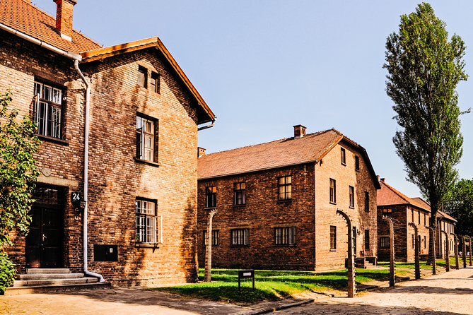 Krakow to Auschwitz-Birkenau Live Guided Tour & Hotel Pick-up - Birkenau Auschwitz II: larger space, harsher reality