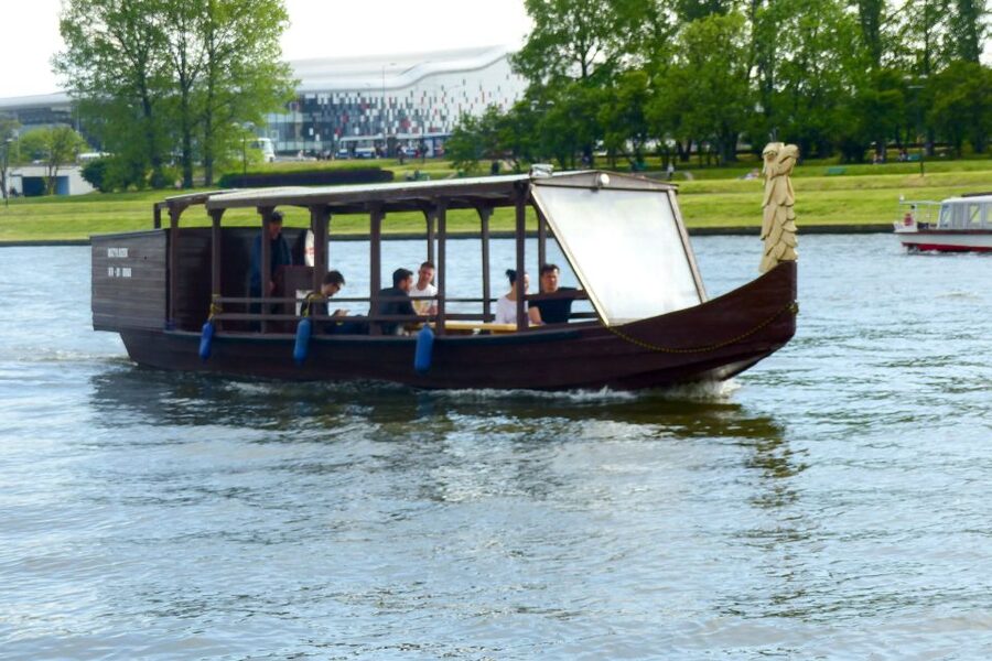 Krakow: Vistula River Cruise with Historical Views - Kościuszko Mound and Schloss Wartenberg: Names to Remember on the Way