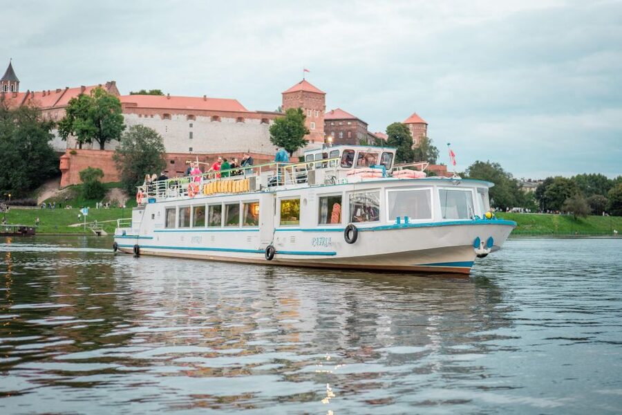 Krakow: Vistula River Panoramic Boat Tour ️ - Quick hits before you go